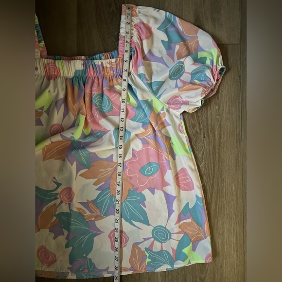 ENTRO Square Neck Floral Top EUC - Picture 6 of 8